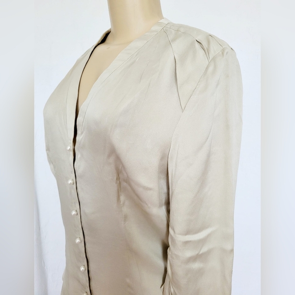 MaxMara Women's Luxury 100%Silk Blouse Pearl Buttons Taupe 10/Medium - Picture 16 of 16